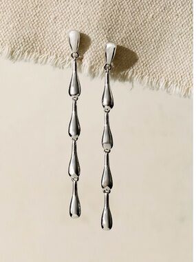 Free People Silver Long Teardrop Link Earrings